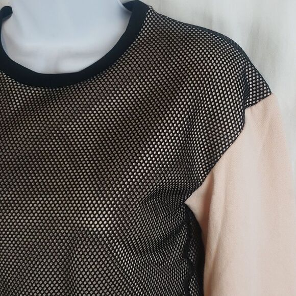 Guess Women's 10 Mesh & Pink Cropped Sweater - Picture 3 of 14